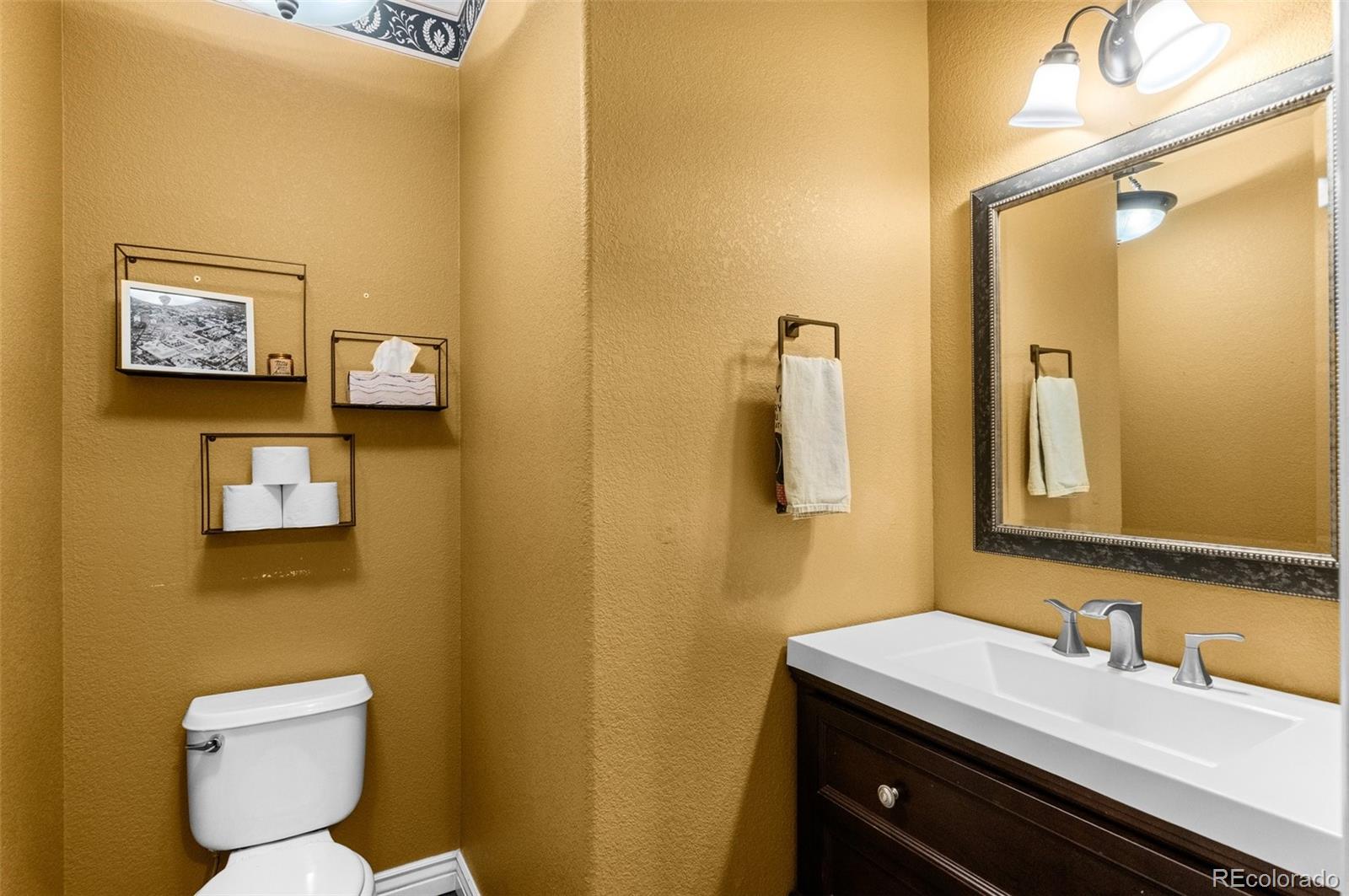 MLS Image #13 for 8864 s field court,littleton, Colorado