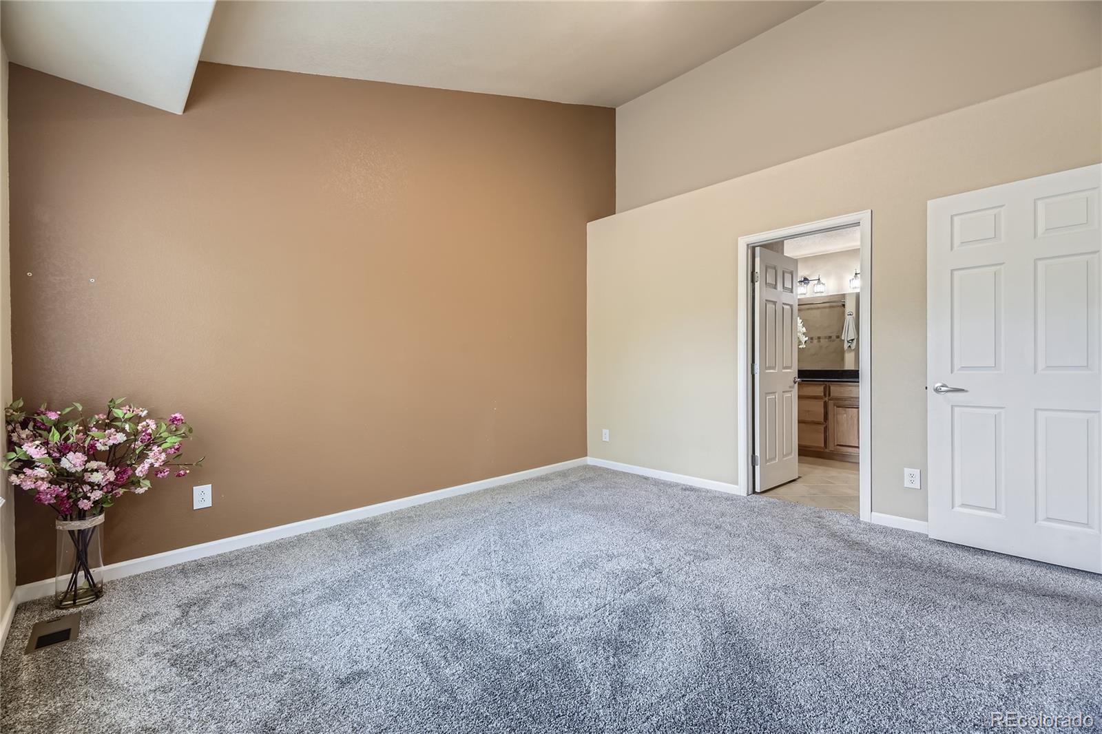 MLS Image #13 for 6727 w yale avenue,lakewood, Colorado
