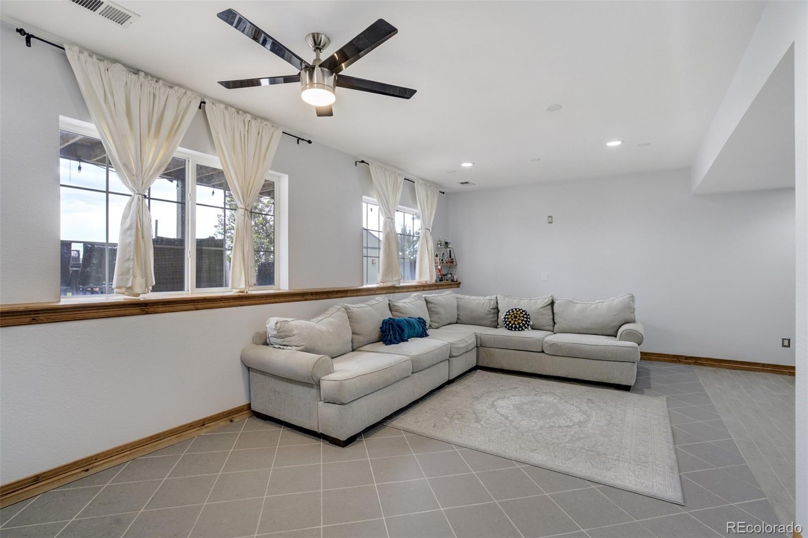 MLS Image #29 for 16747 e 97th place,commerce city, Colorado
