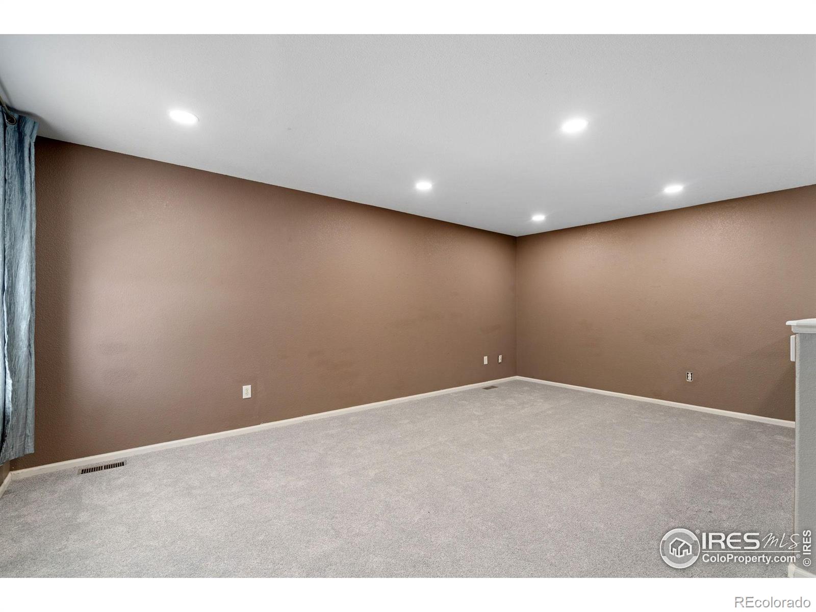 MLS Image #12 for 1658  box prairie circle,loveland, Colorado