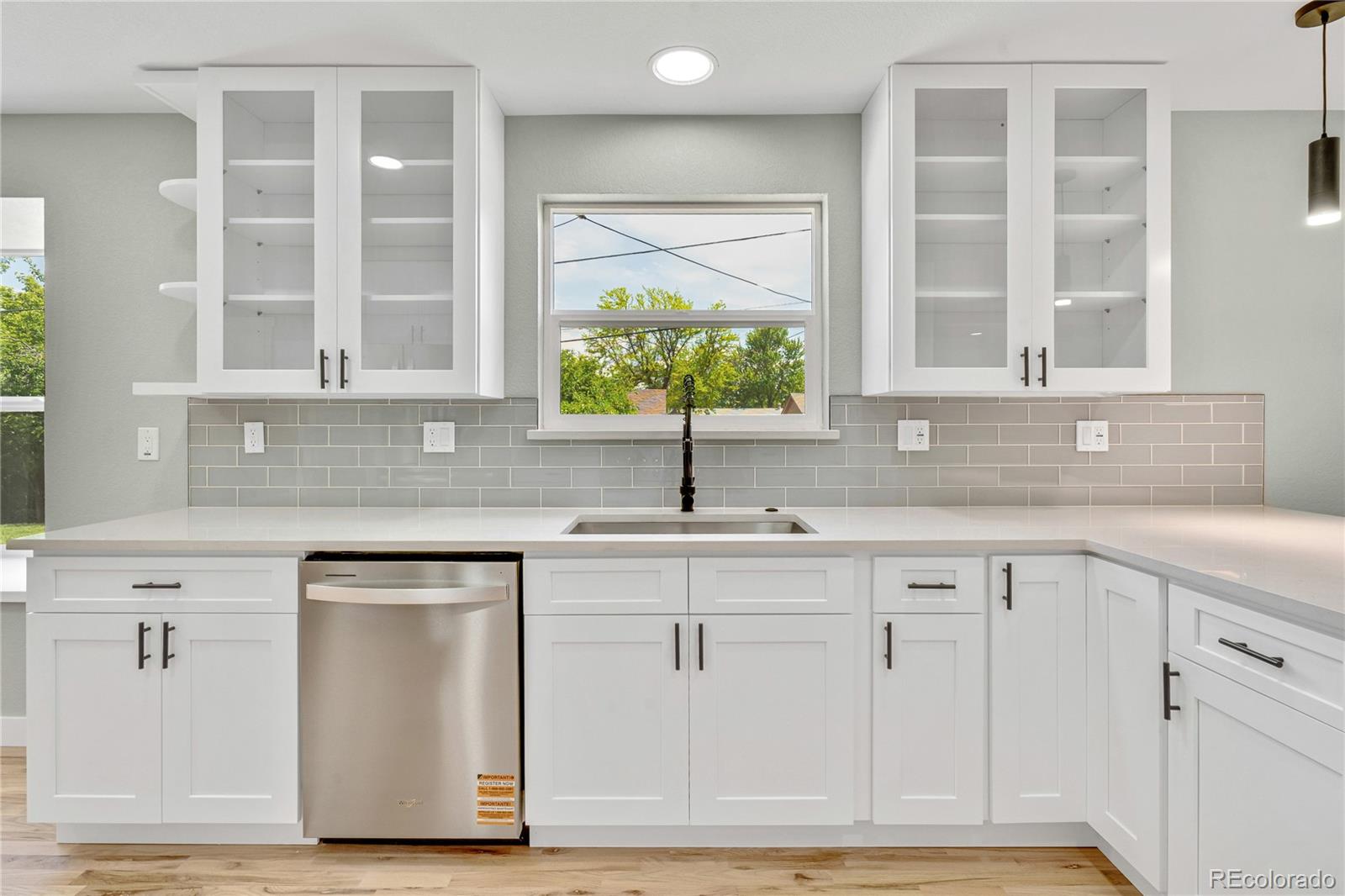 MLS Image #7 for 2122 s zephyr street,lakewood, Colorado