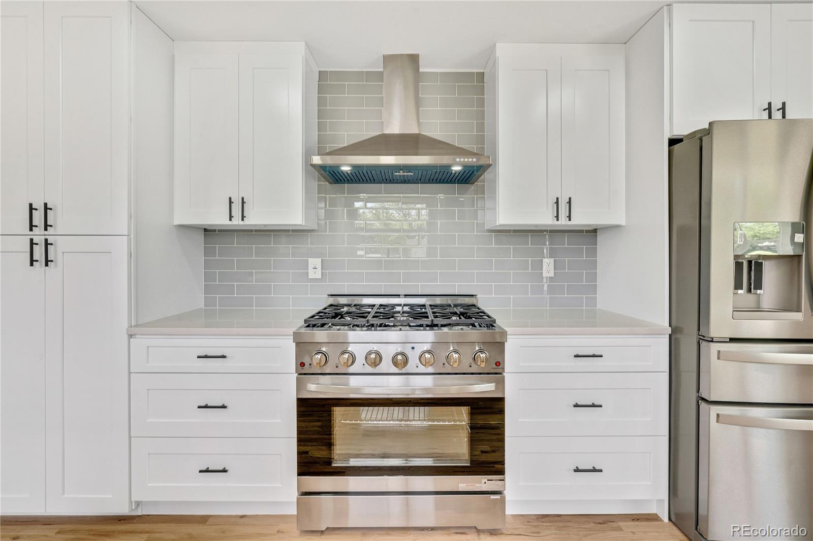 MLS Image #8 for 2122 s zephyr street,lakewood, Colorado