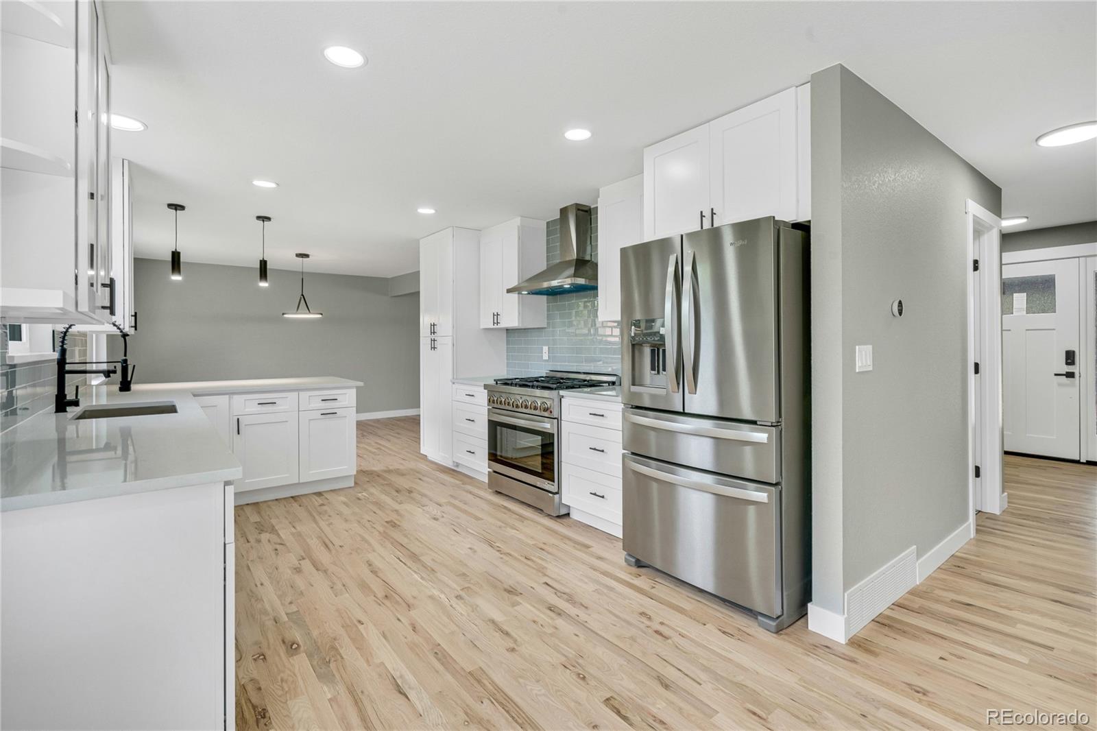 MLS Image #9 for 2122 s zephyr street,lakewood, Colorado