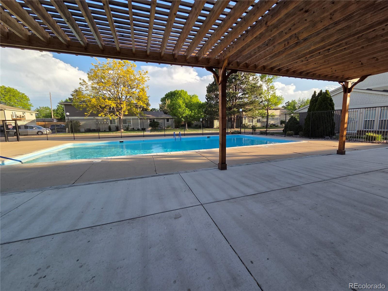 MLS Image #22 for 1250 s monaco parkway 17,denver, Colorado