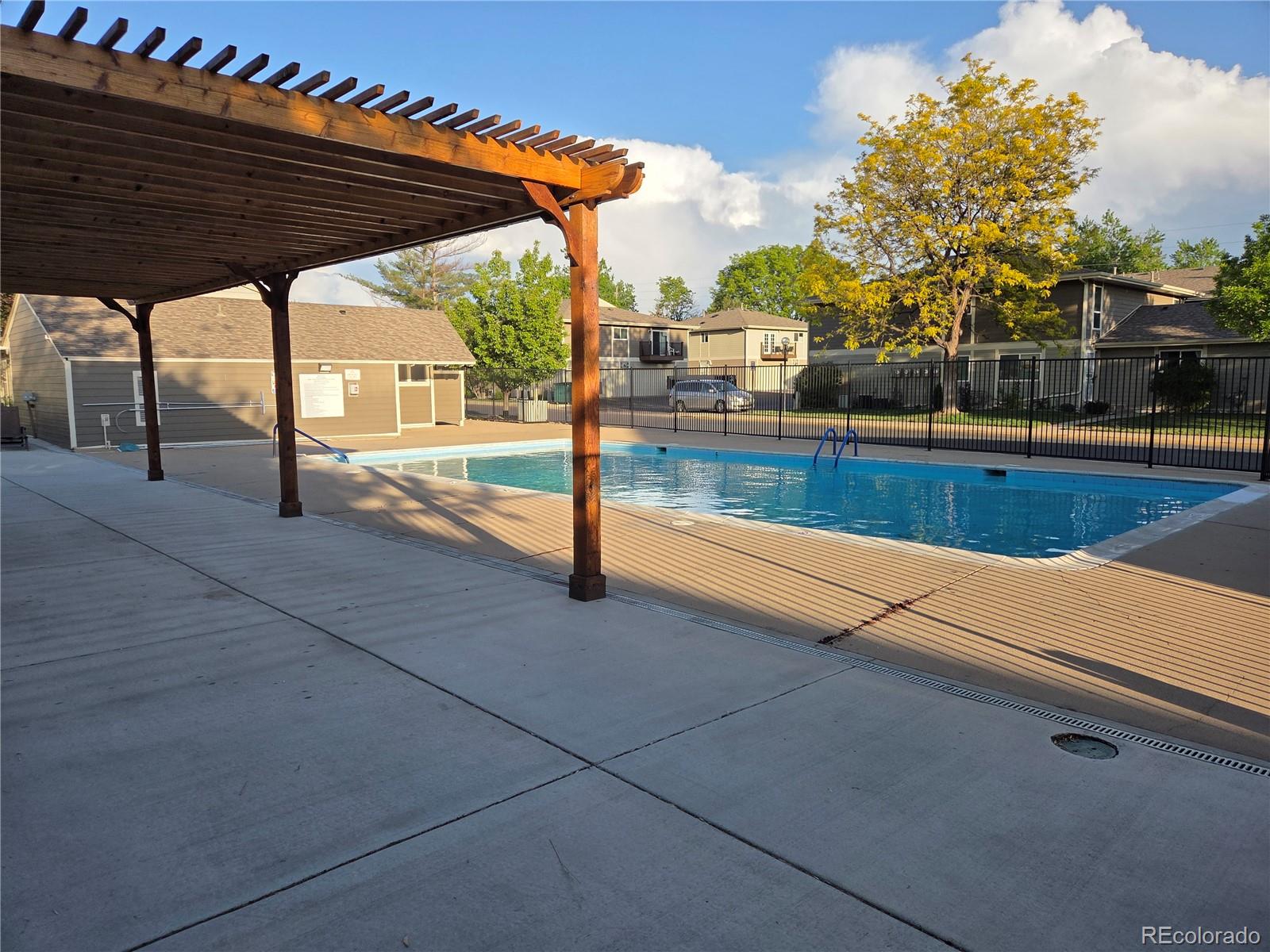 MLS Image #28 for 1250 s monaco parkway 17,denver, Colorado