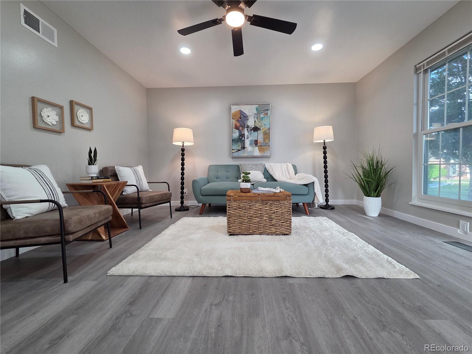 MLS Image #5 for 1250 s monaco parkway 17,denver, Colorado