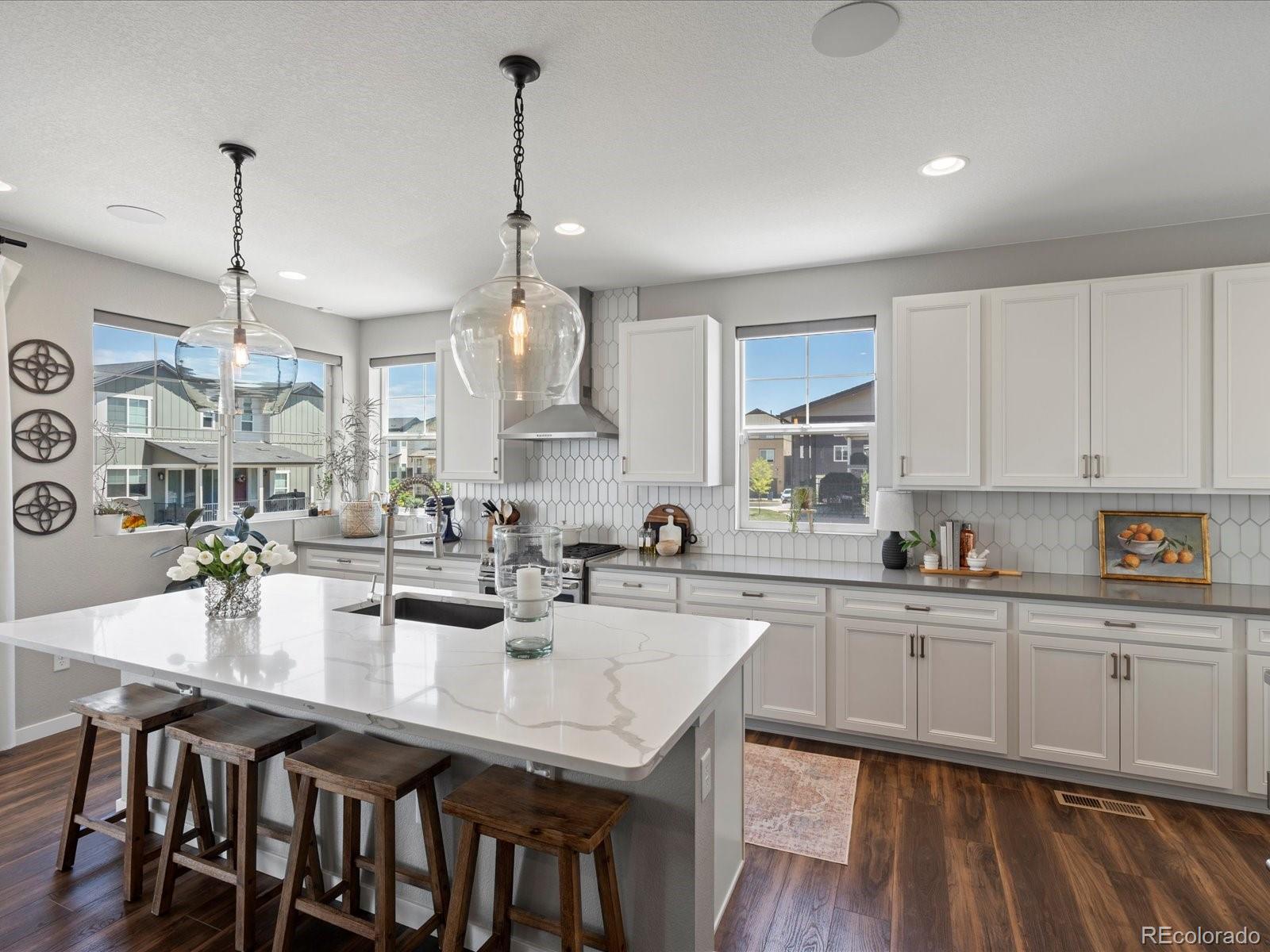 MLS Image #4 for 8989  southurst street,highlands ranch, Colorado