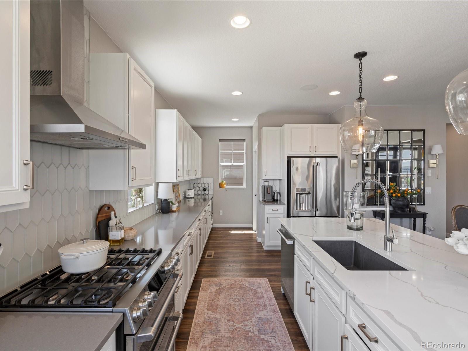 MLS Image #8 for 8989  southurst street,highlands ranch, Colorado