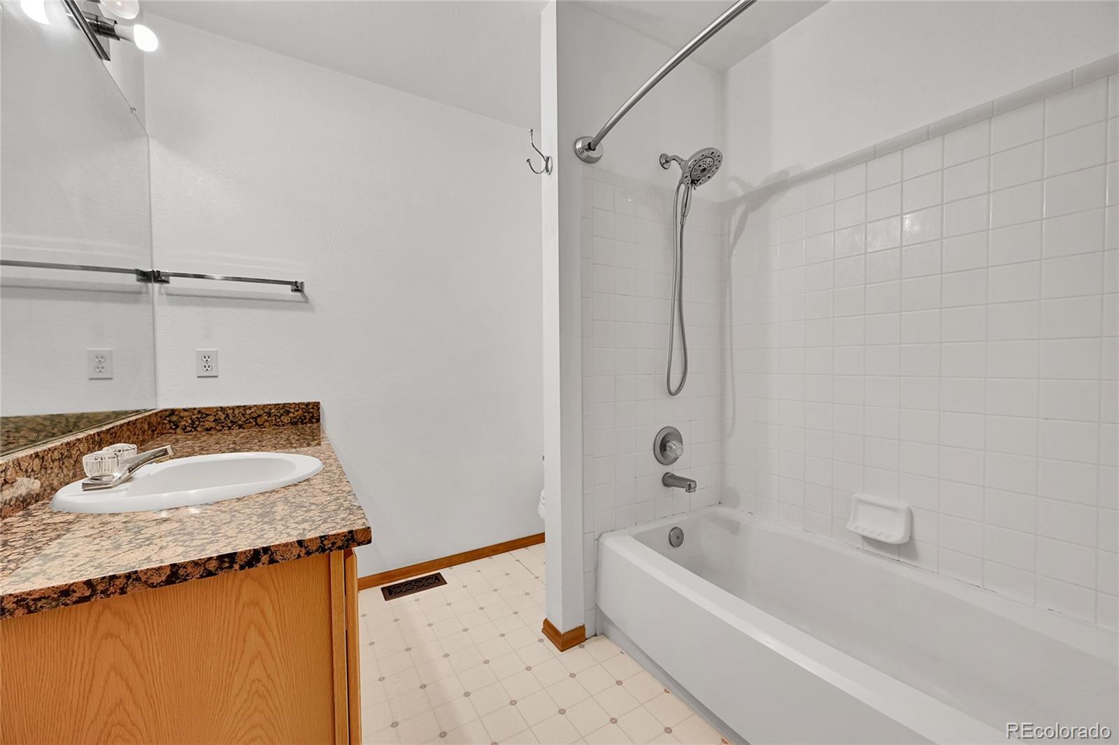 MLS Image #23 for 13008  grove way,broomfield, Colorado