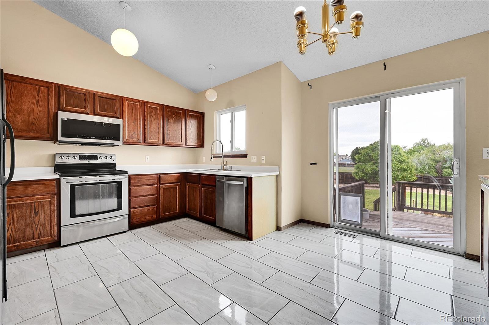 MLS Image #7 for 13008  grove way,broomfield, Colorado