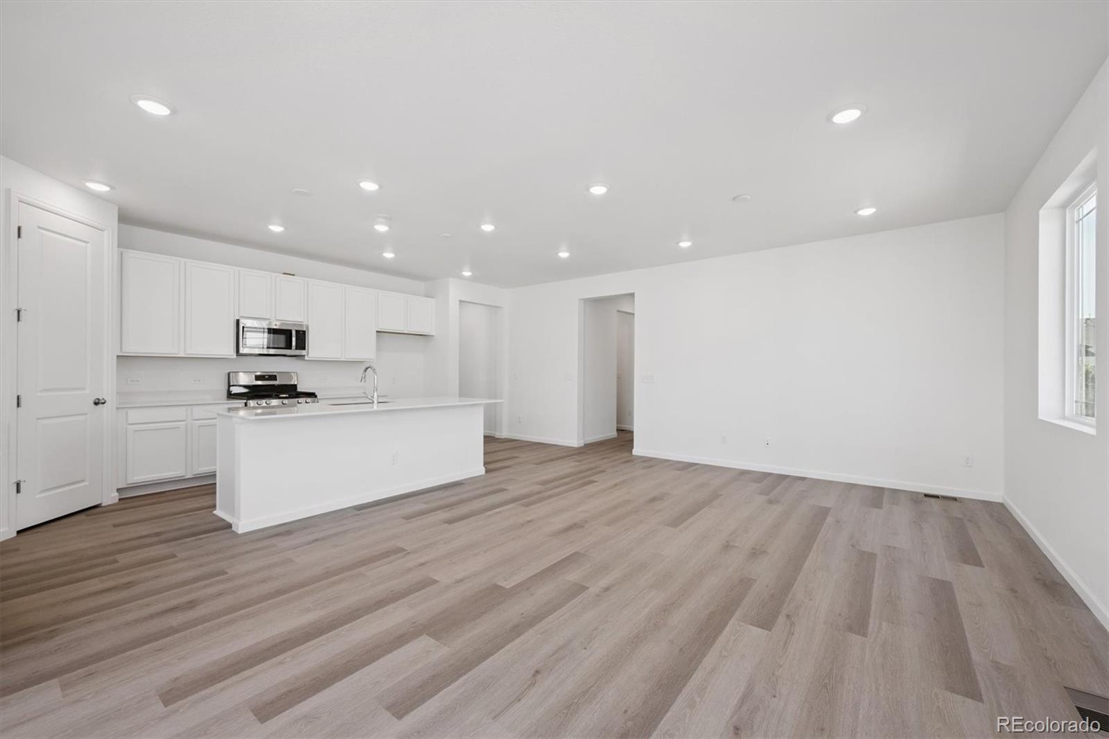 MLS Image #13 for 6606 n nepal street,aurora, Colorado