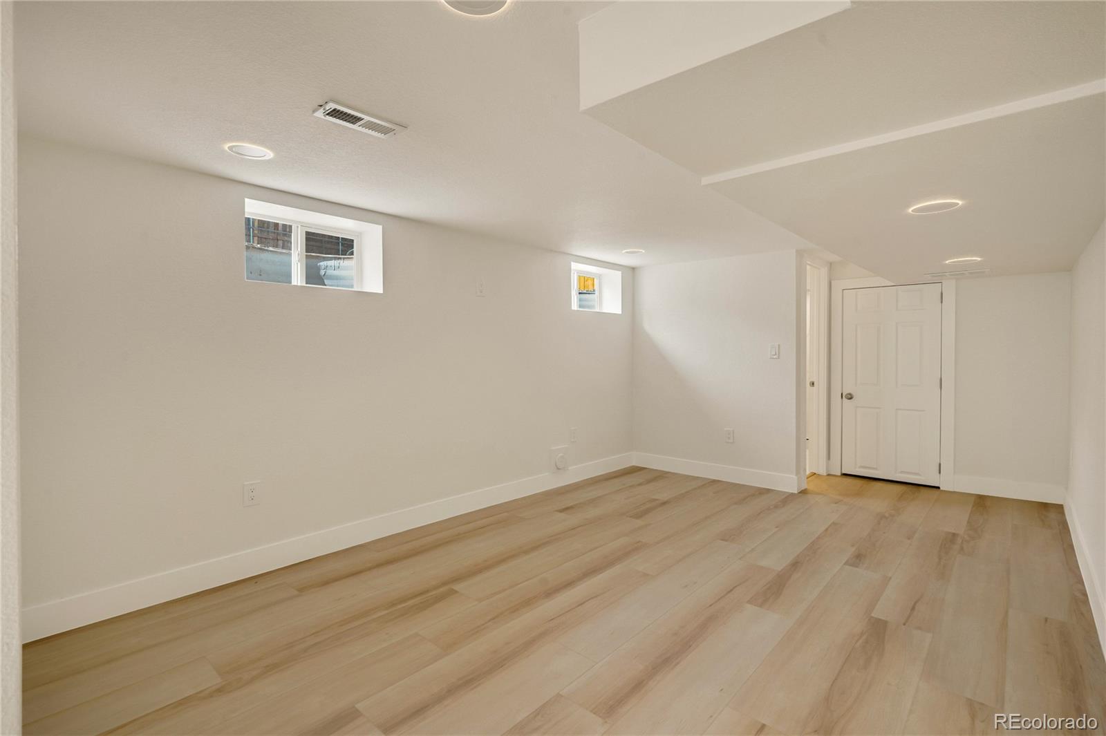 MLS Image #29 for 2701  barnhart street,thornton, Colorado