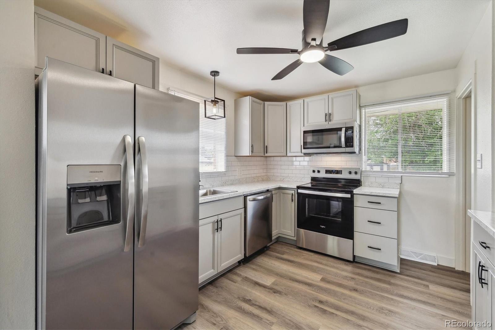 MLS Image #11 for 7833  raritan street,denver, Colorado
