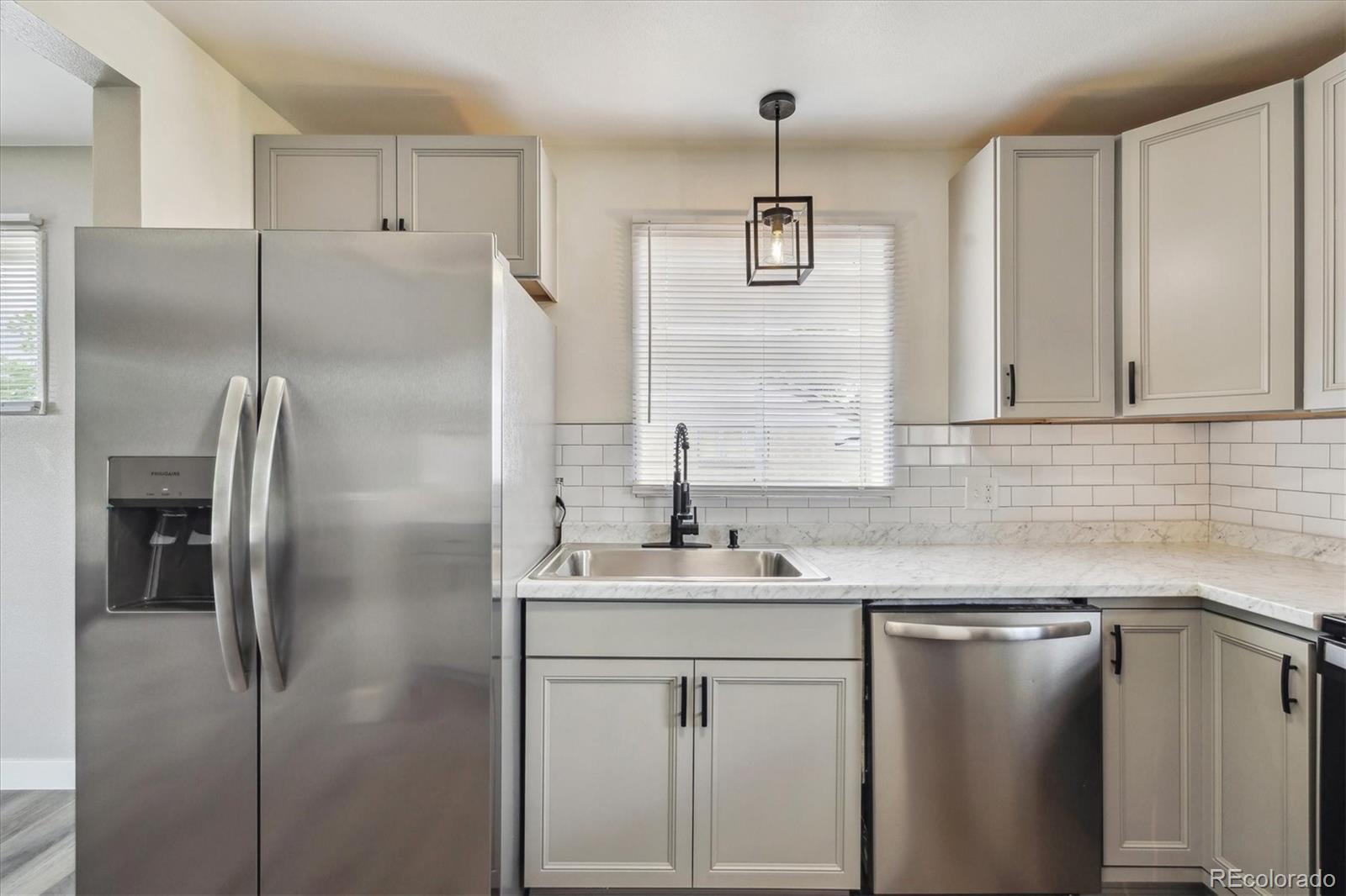 MLS Image #12 for 7833  raritan street,denver, Colorado
