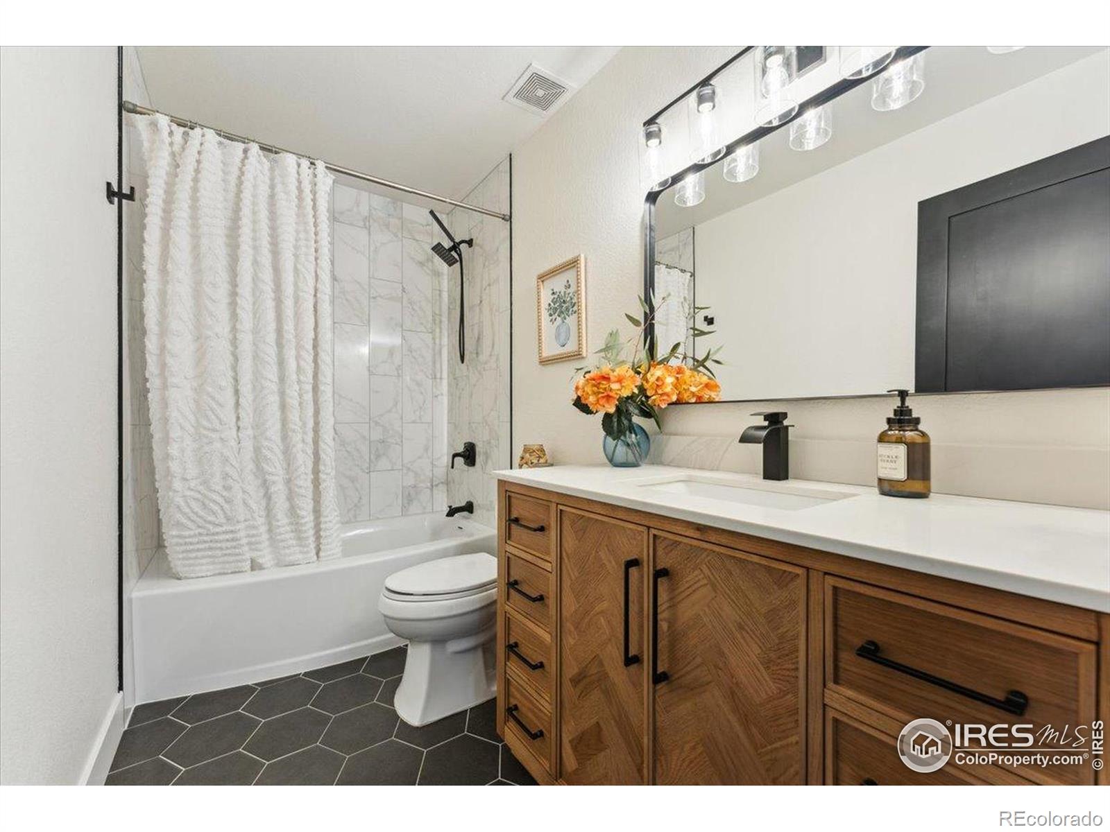 MLS Image #22 for 824  aztec drive,fort collins, Colorado