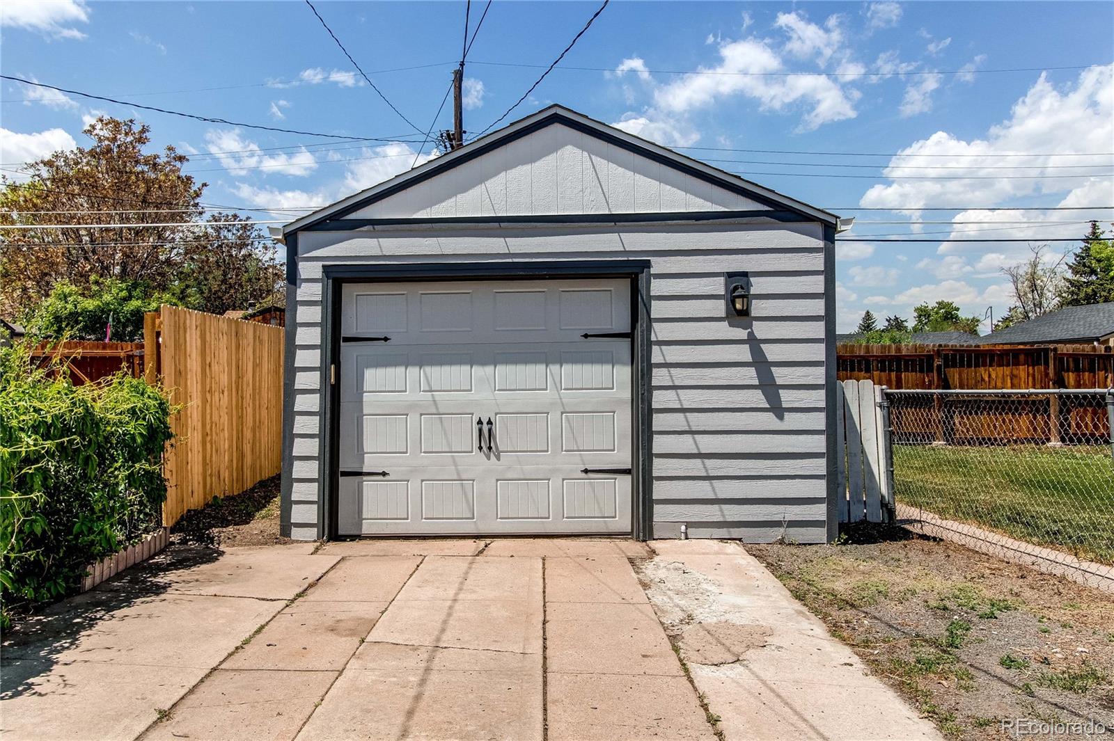MLS Image #21 for 745 s utica street,denver, Colorado