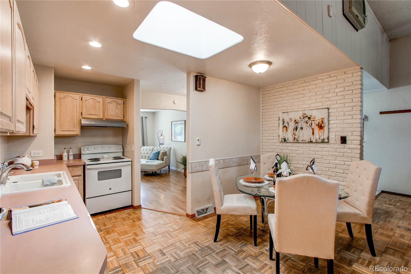 MLS Image #10 for 753 s utica street,denver, Colorado