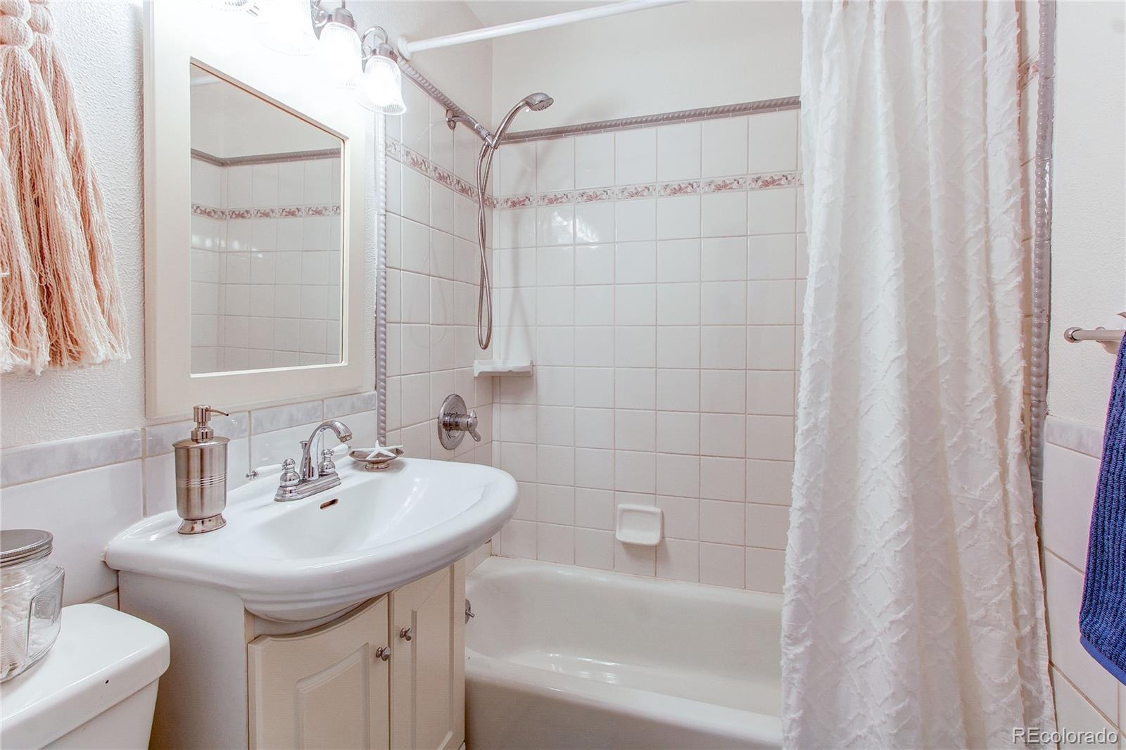 MLS Image #28 for 753 s utica street,denver, Colorado