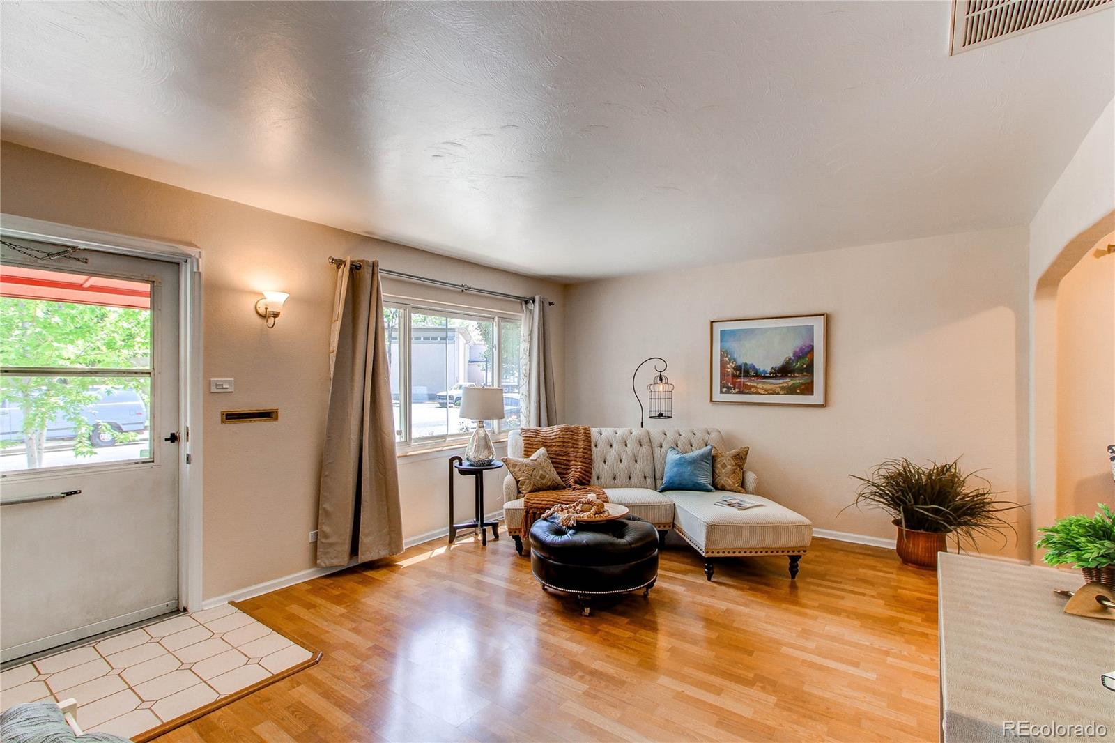 MLS Image #4 for 753 s utica street,denver, Colorado