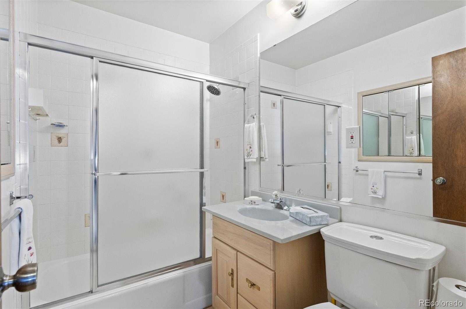 MLS Image #22 for 2518 s patton court,denver, Colorado