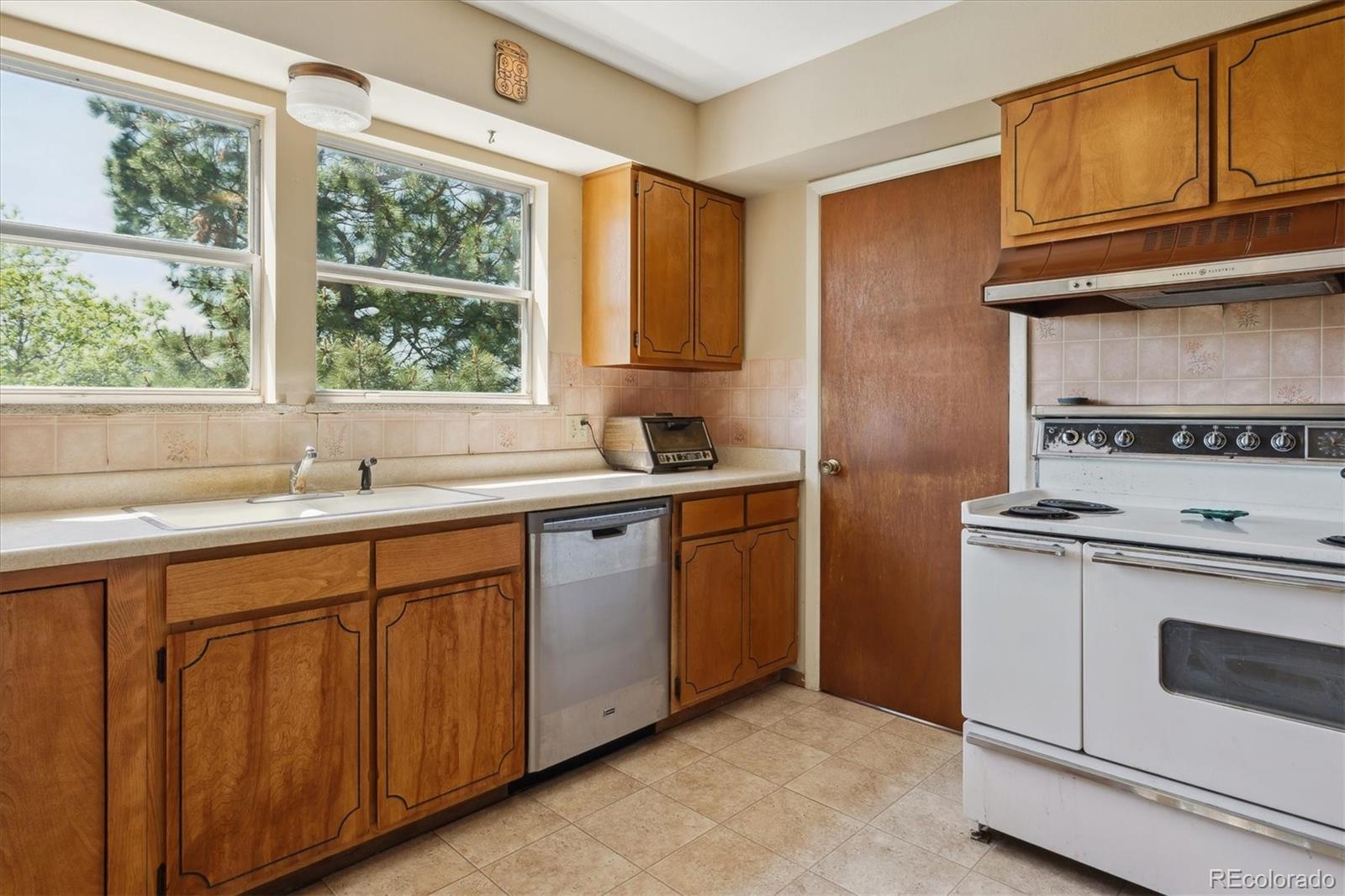 MLS Image #23 for 2938  wolfensberger road,sedalia, Colorado