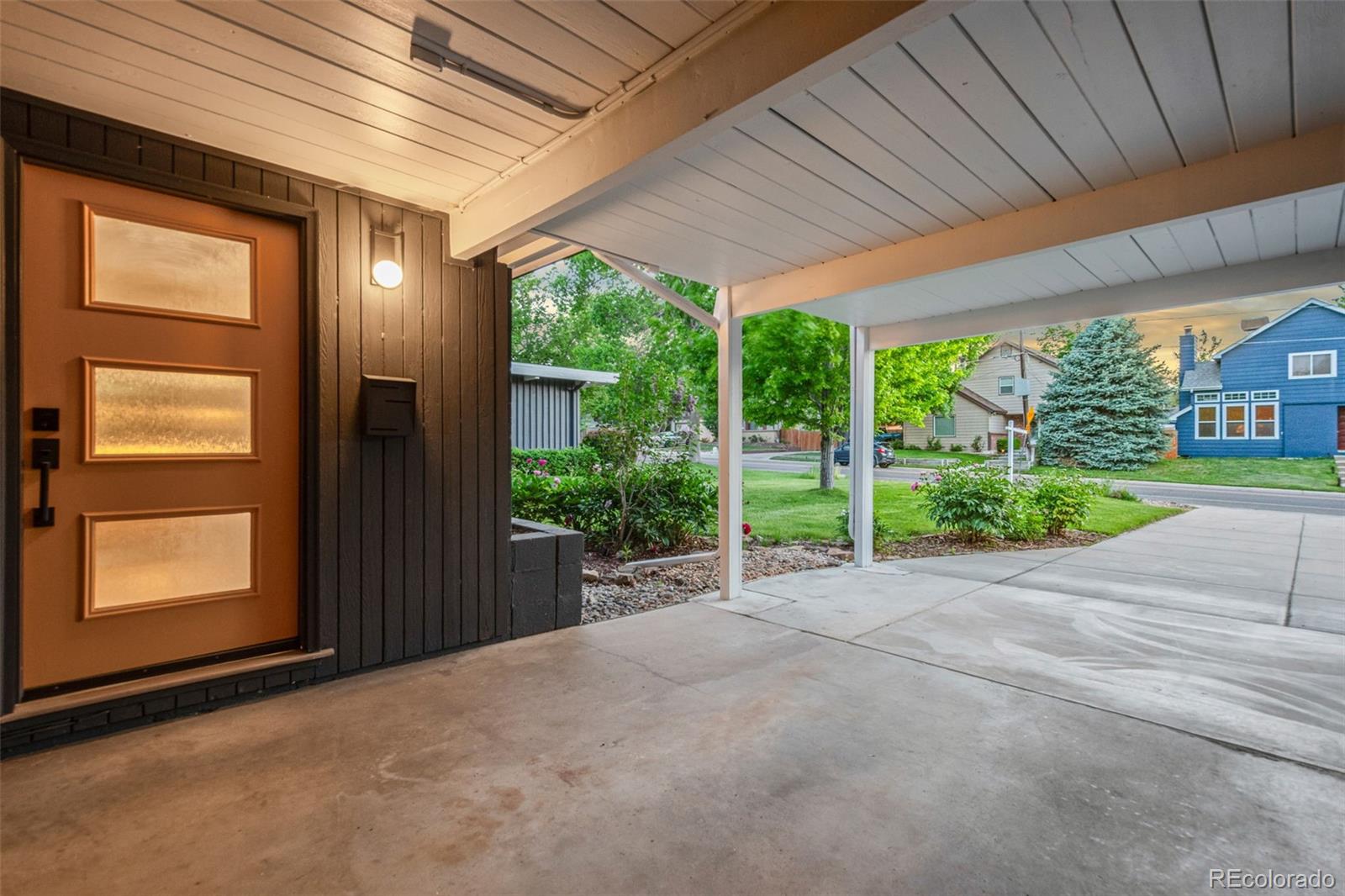 MLS Image #2 for 1440 s dahlia street,denver, Colorado
