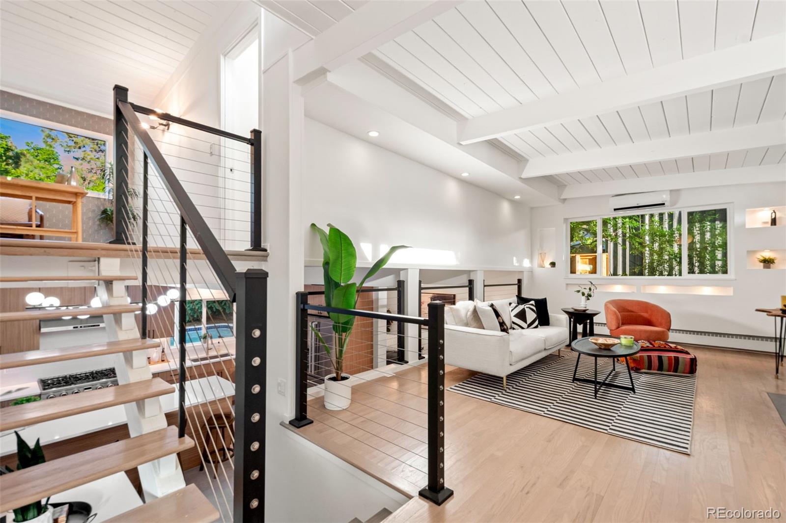 MLS Image #9 for 1440 s dahlia street,denver, Colorado