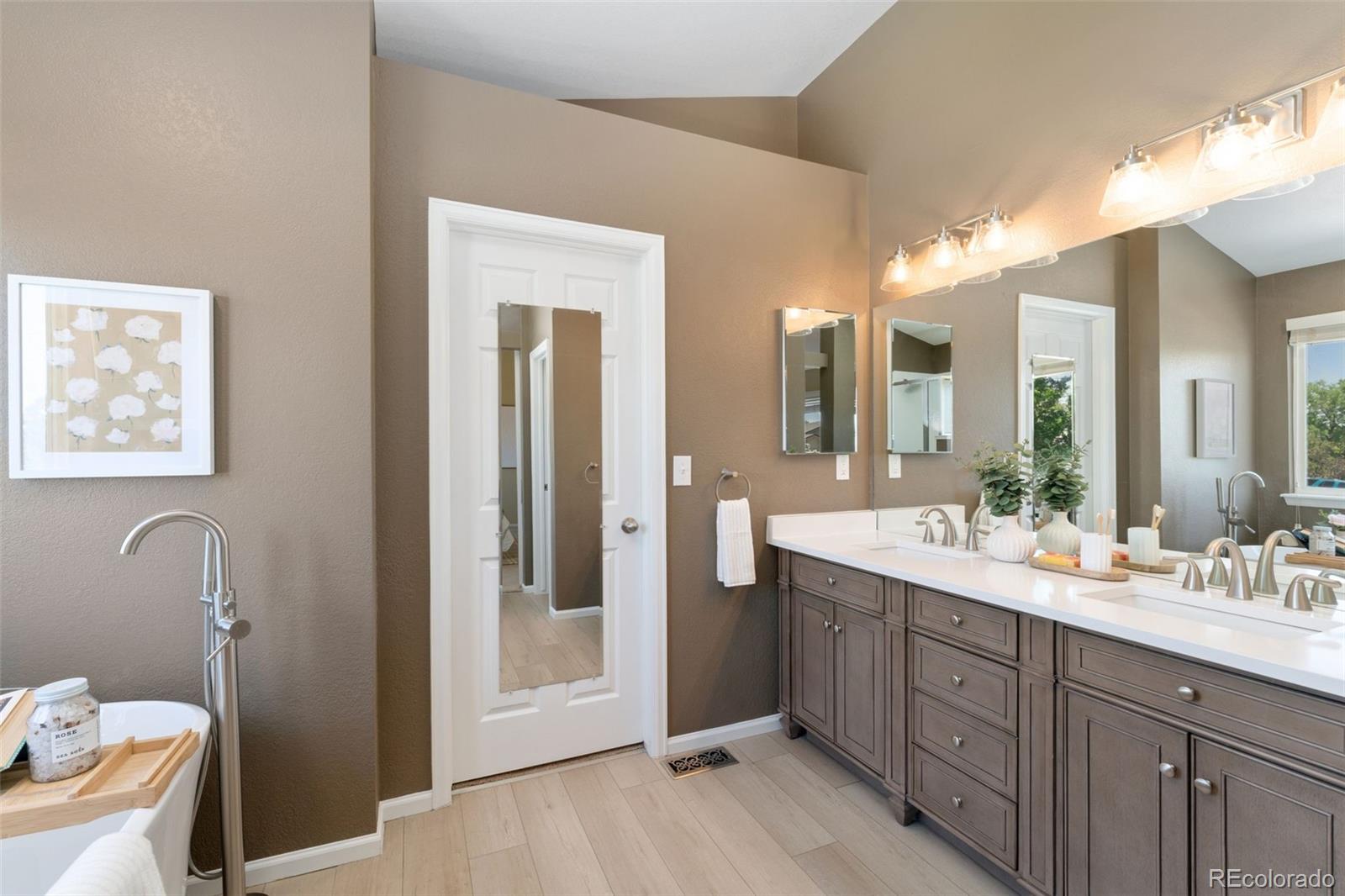 MLS Image #15 for 12814  forest circle,thornton, Colorado