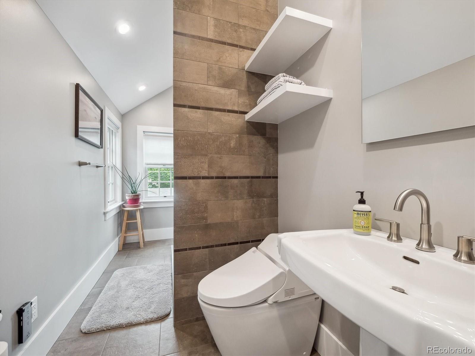 MLS Image #28 for 724 n franklin street,denver, Colorado