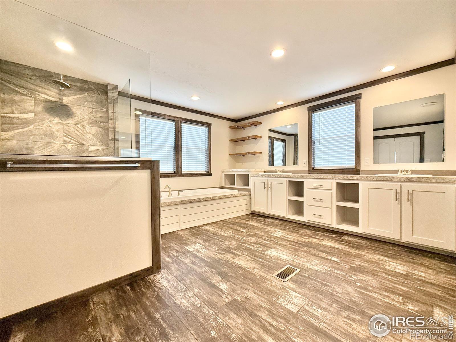 MLS Image #12 for 34211  county road 83 ,briggsdale, Colorado