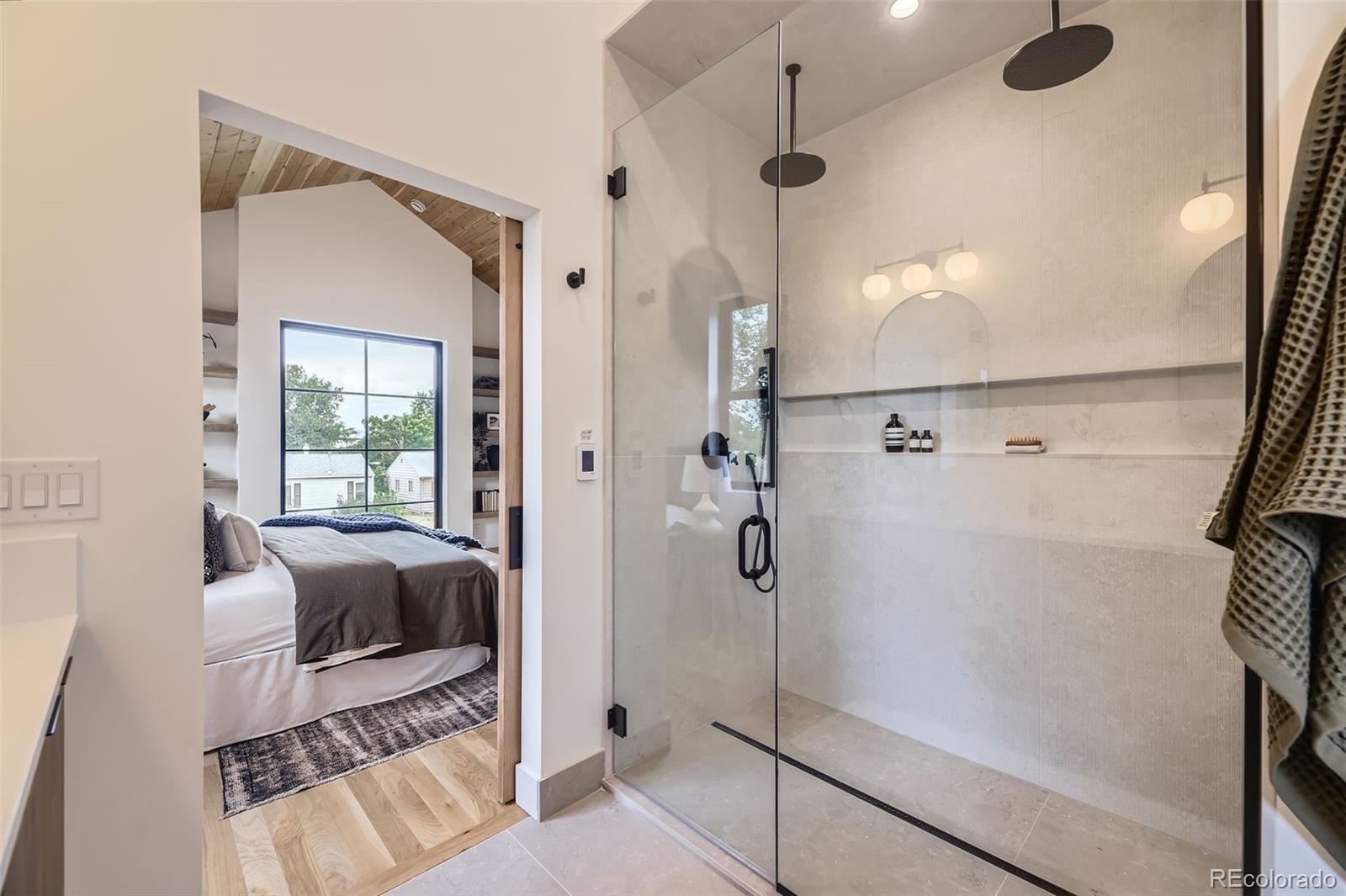 MLS Image #14 for 2378 s bannock street,denver, Colorado