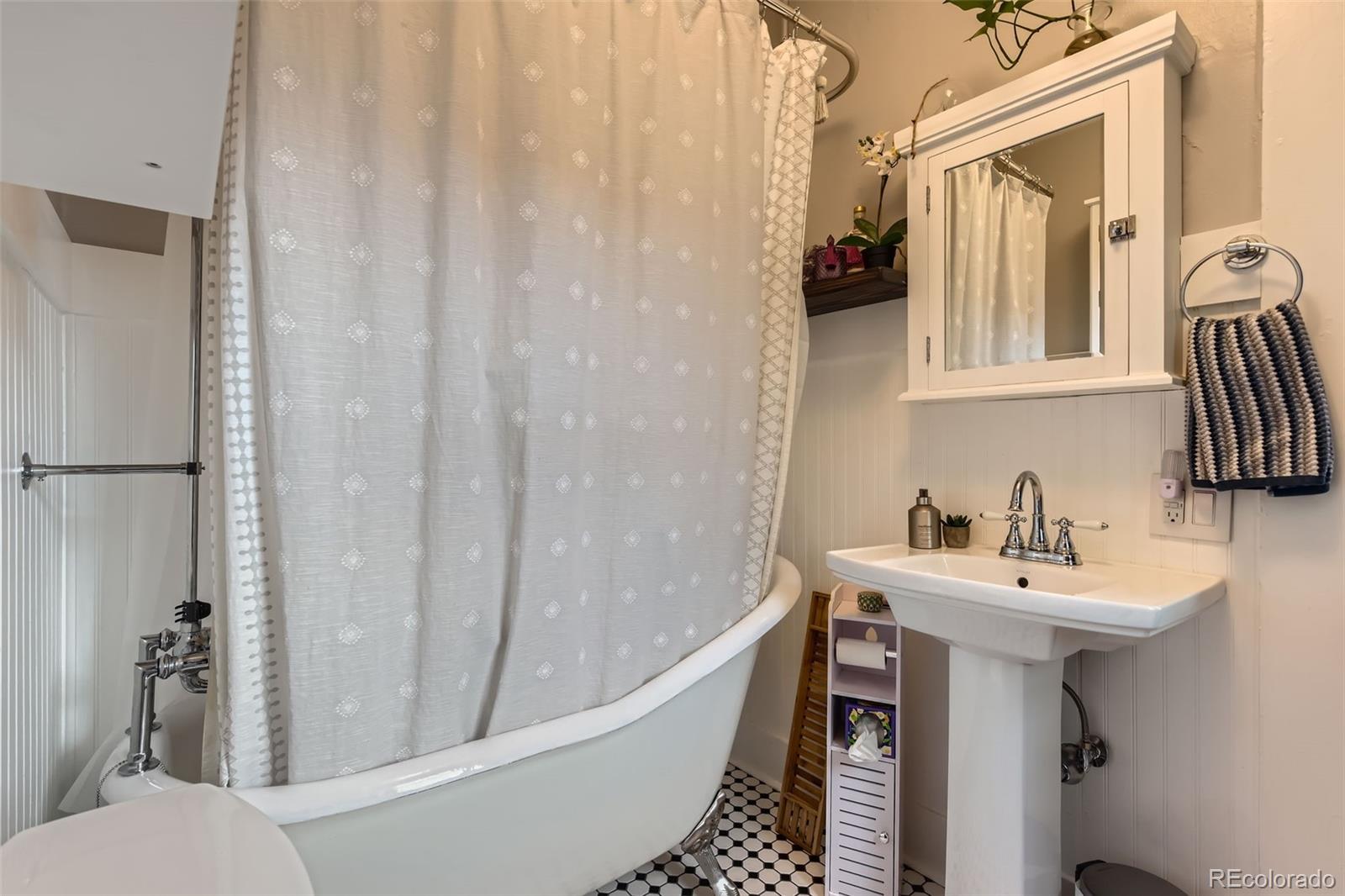 MLS Image #19 for 3396 s logan street,englewood, Colorado