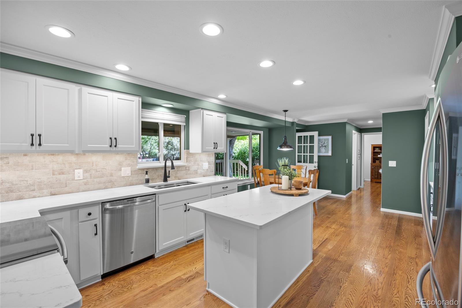 MLS Image #9 for 3726 e nichols avenue,centennial, Colorado