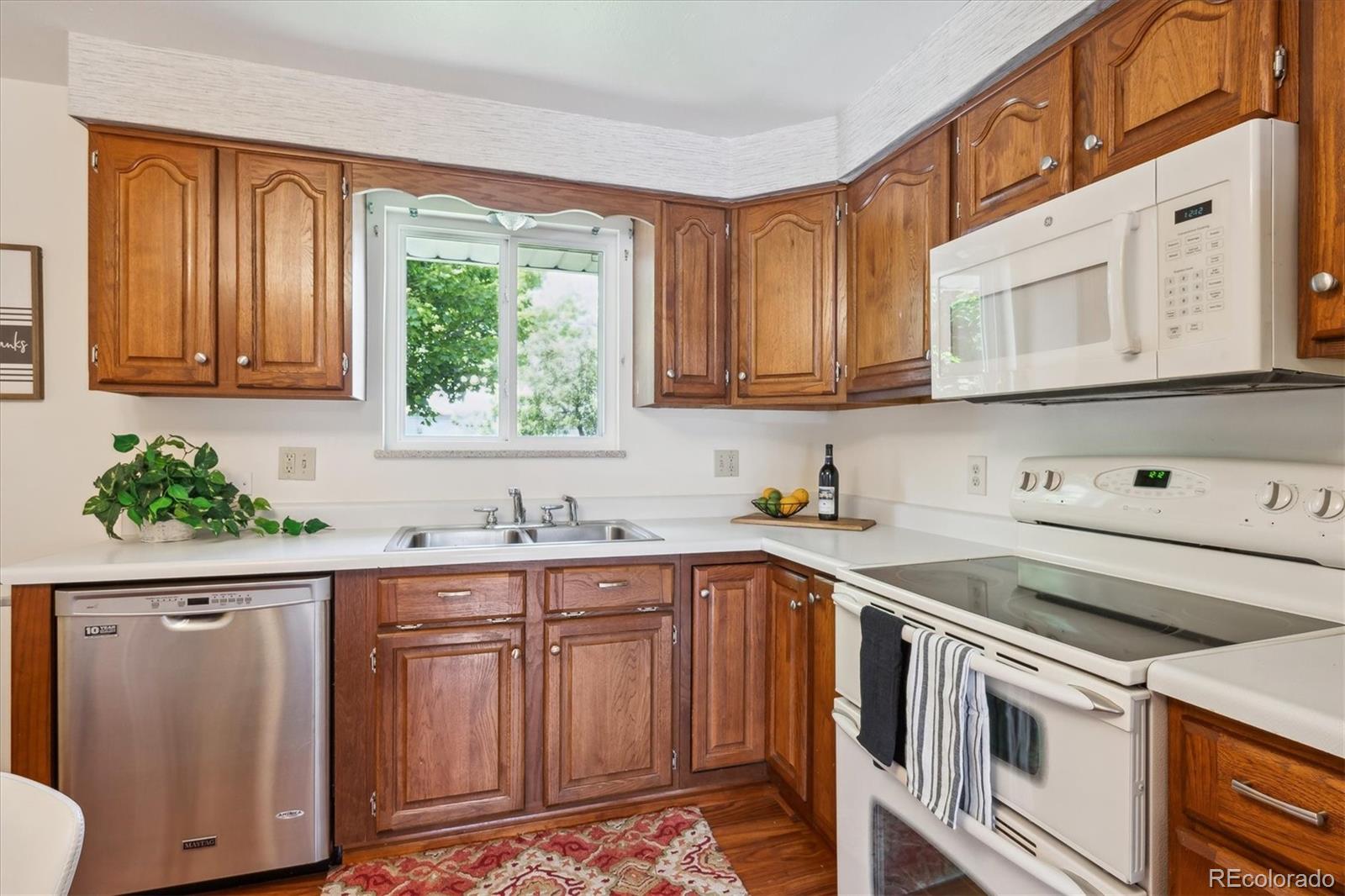 MLS Image #7 for 1687 s field court,lakewood, Colorado