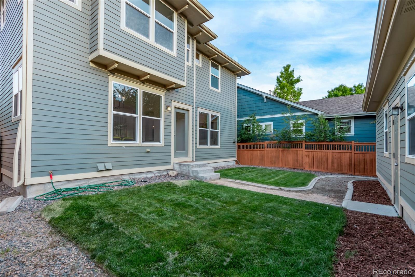 MLS Image #35 for 2345  akron street,denver, Colorado