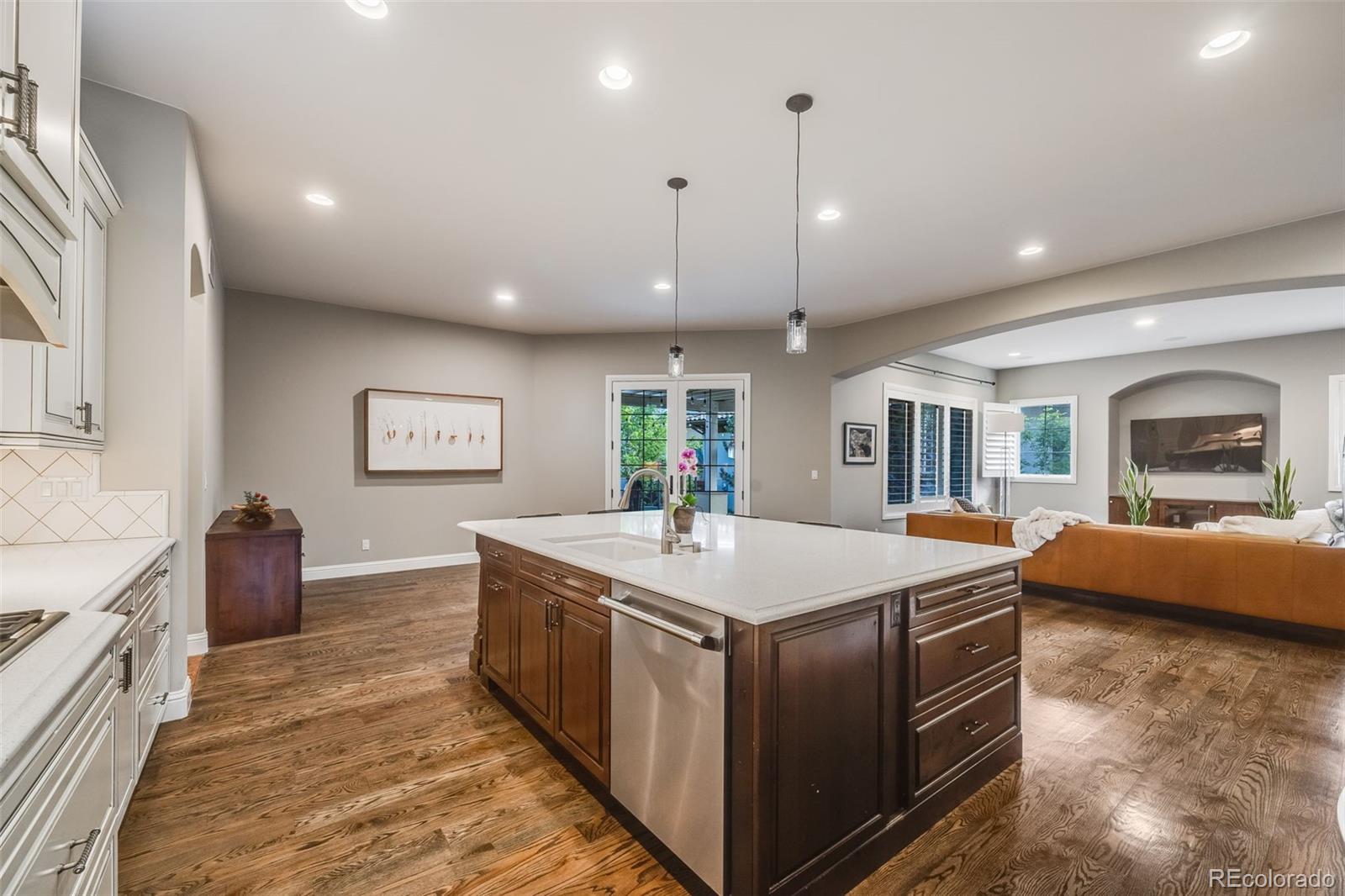 MLS Image #14 for 2362  spruce way,denver, Colorado
