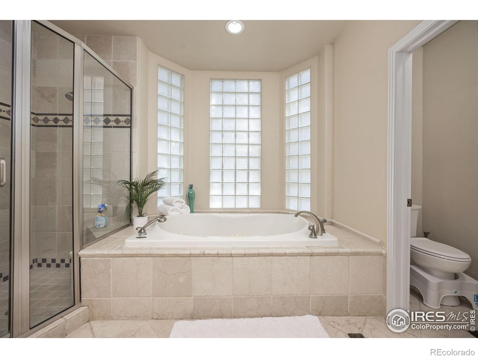 MLS Image #16 for 13  blue heron drive,thornton, Colorado