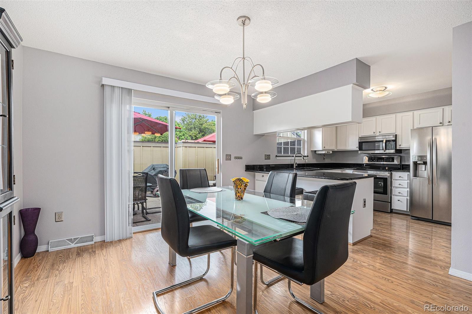 MLS Image #5 for 9031 e amherst drive,denver, Colorado