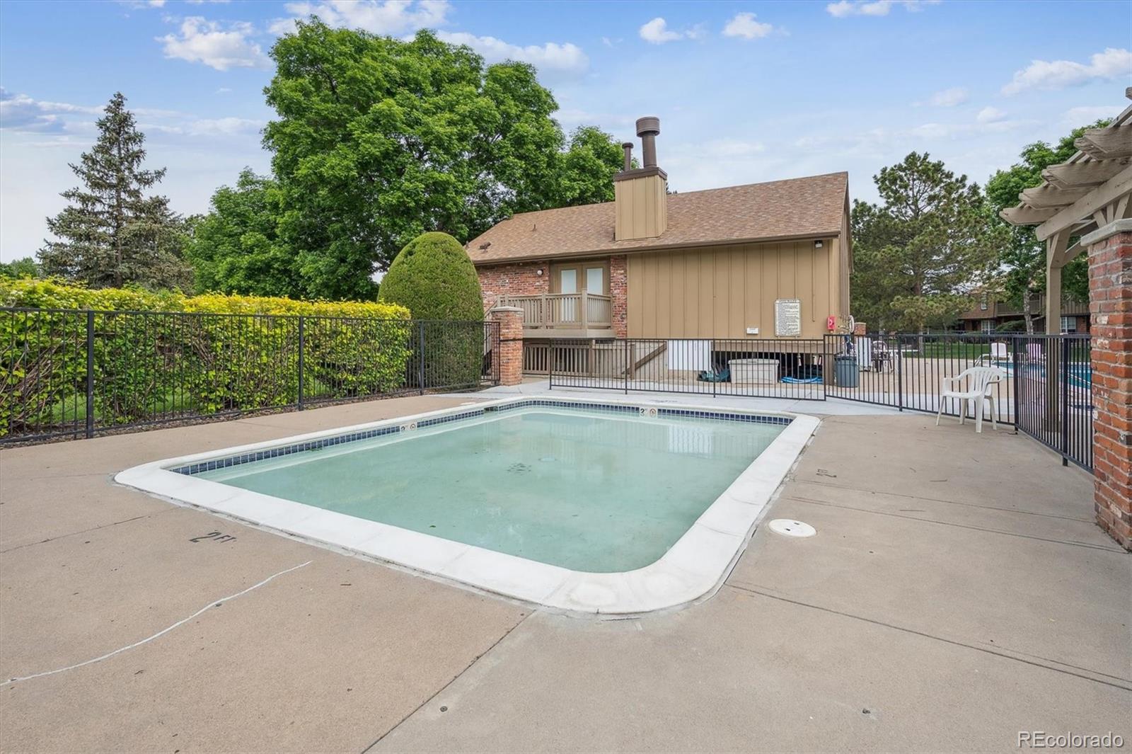 MLS Image #25 for 8981 e amherst drive,denver, Colorado