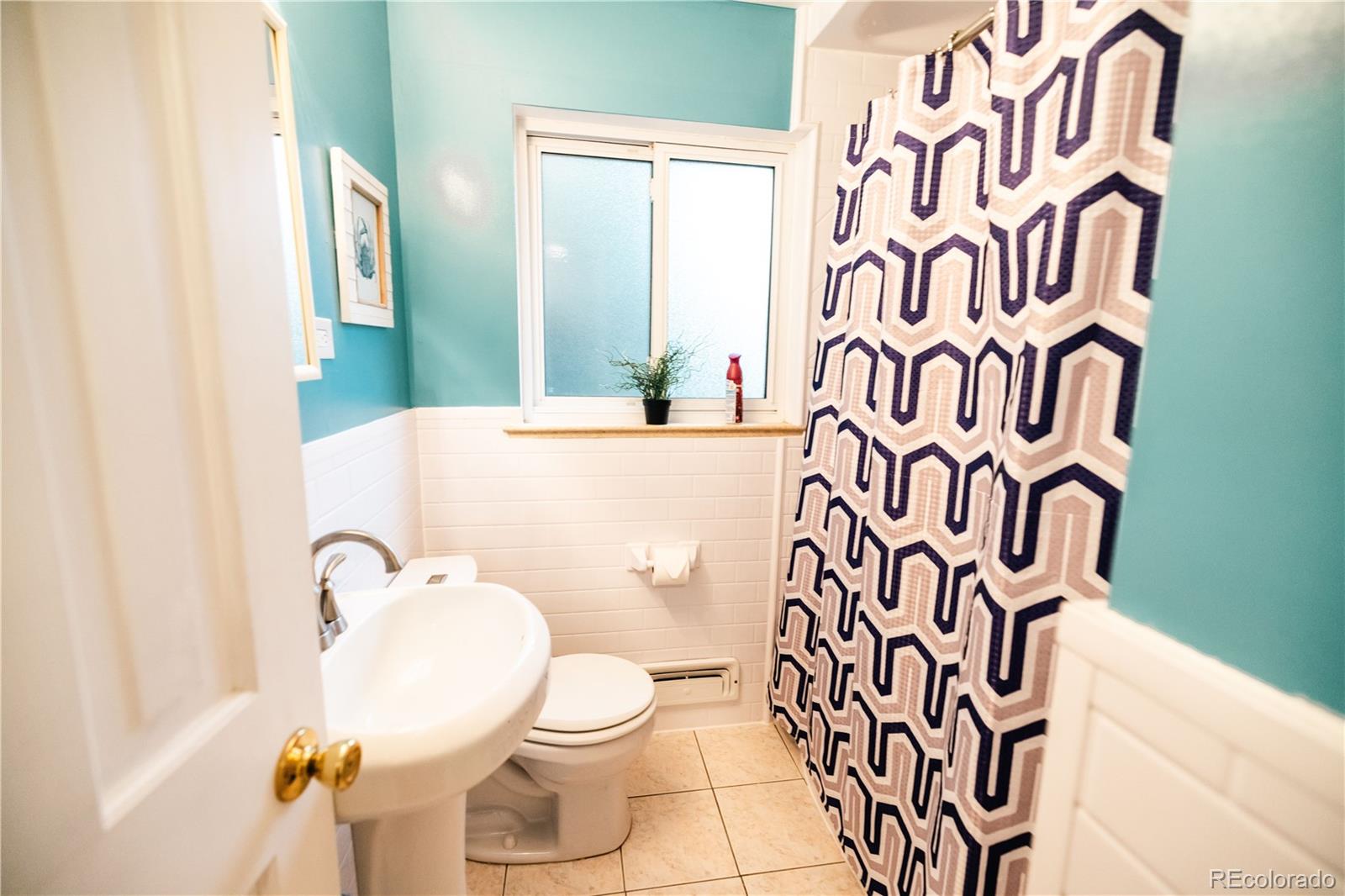 MLS Image #11 for 2592 s winona court,denver, Colorado