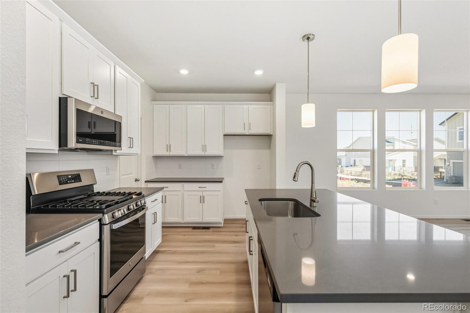 MLS Image #10 for 5242  denali boulevard,aurora, Colorado