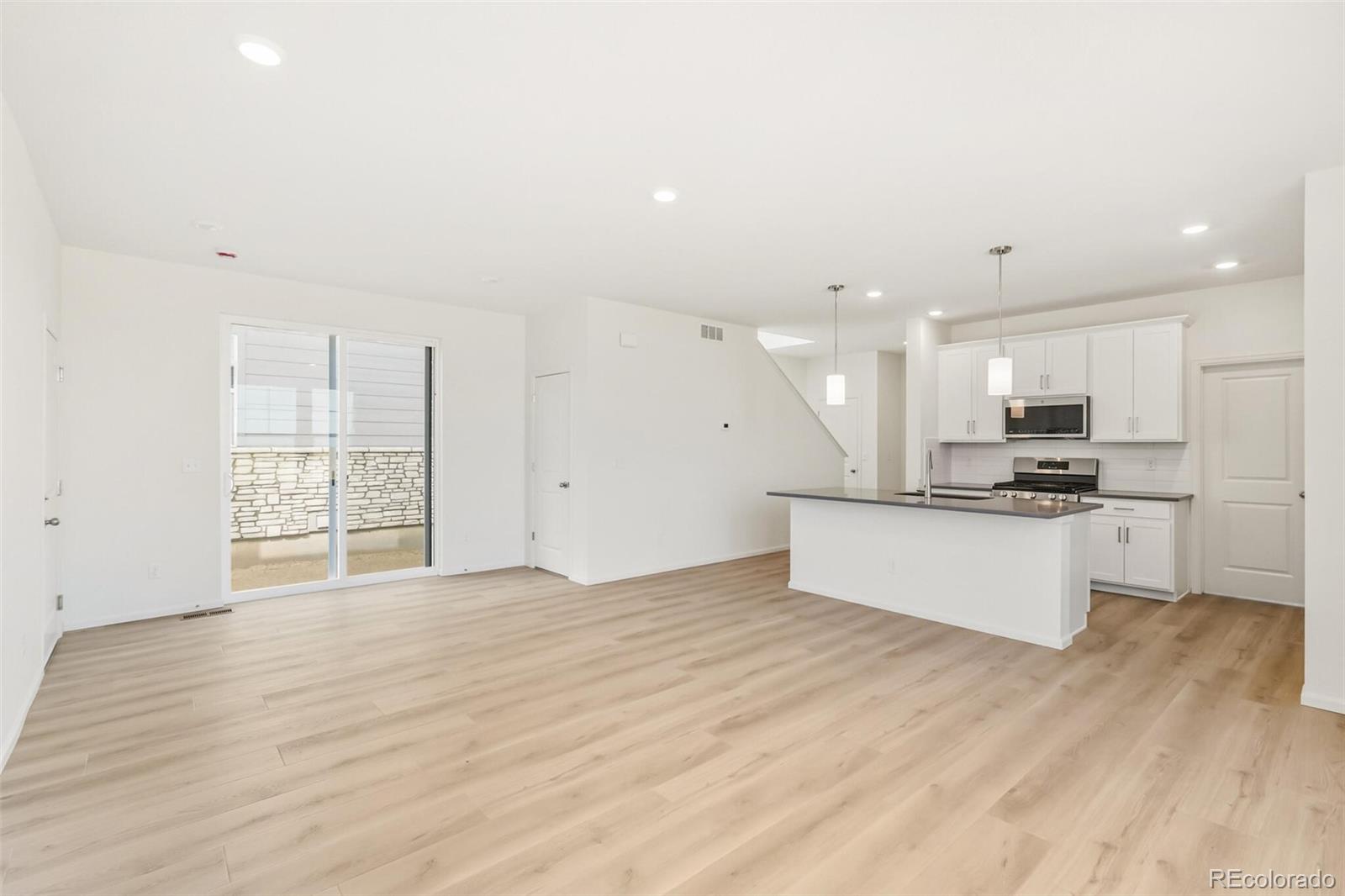MLS Image #2 for 5242  denali boulevard,aurora, Colorado