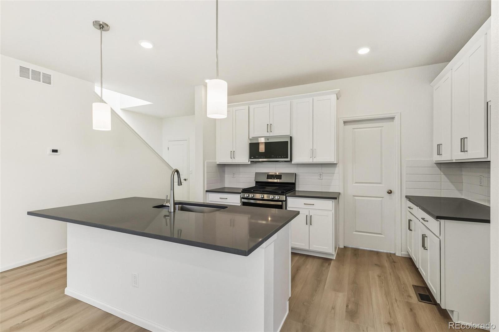MLS Image #8 for 5242  denali boulevard,aurora, Colorado