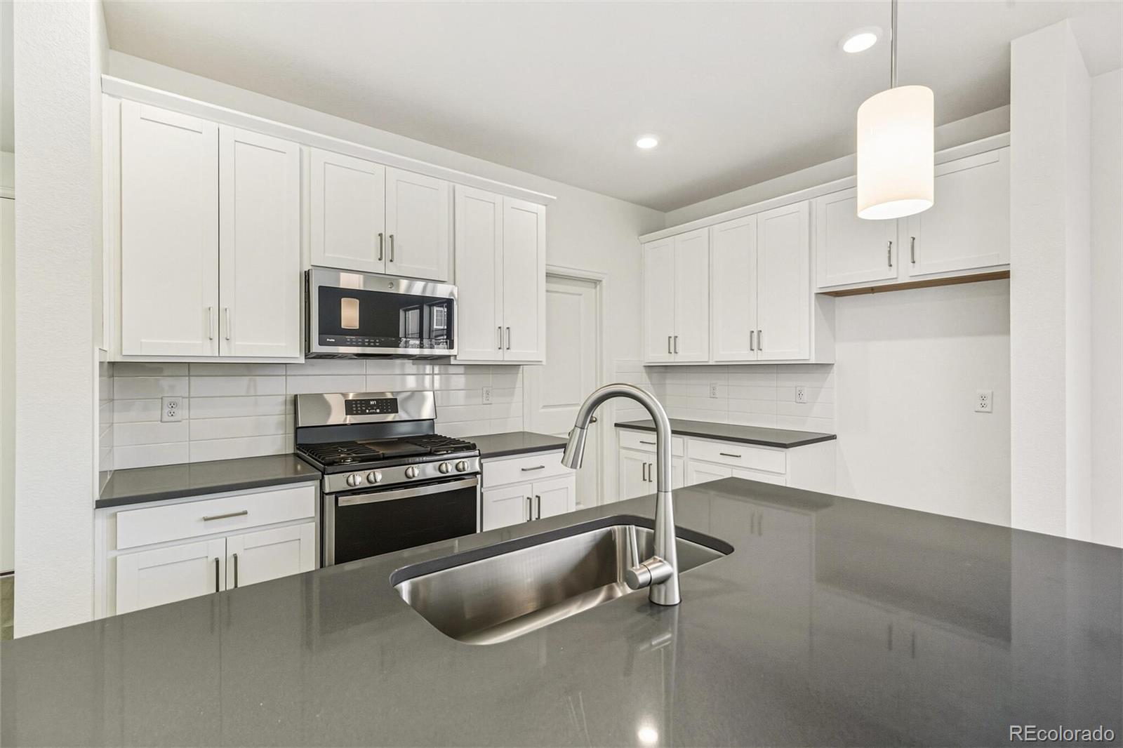 MLS Image #9 for 5242  denali boulevard,aurora, Colorado