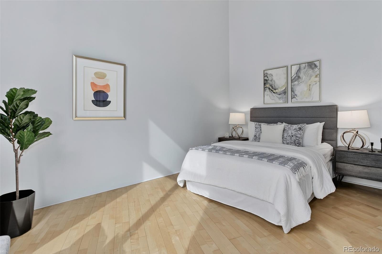 MLS Image #11 for 3100  huron street 4n,denver, Colorado