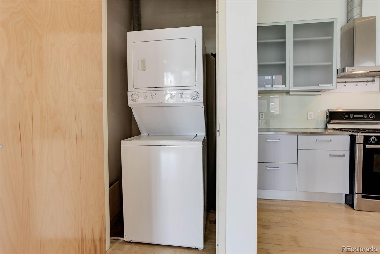 MLS Image #15 for 3100  huron street 4n,denver, Colorado