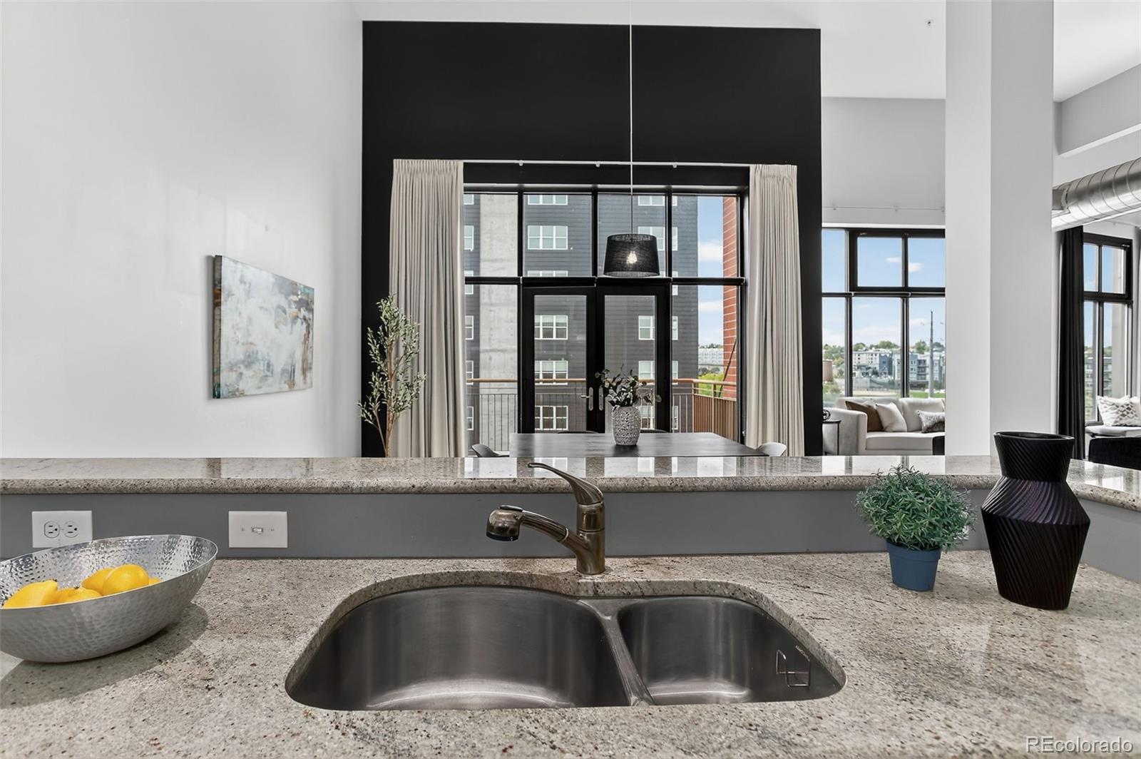 MLS Image #9 for 3100  huron street 4n,denver, Colorado