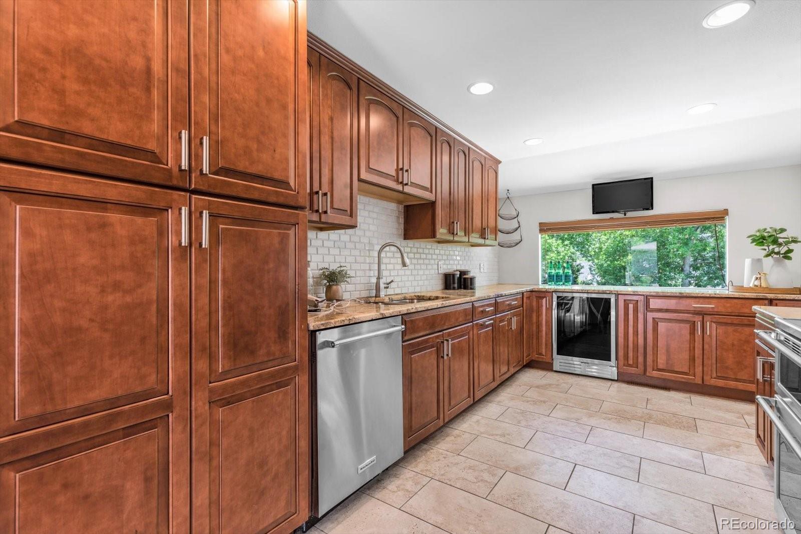 MLS Image #6 for 8272  ammons circle,arvada, Colorado