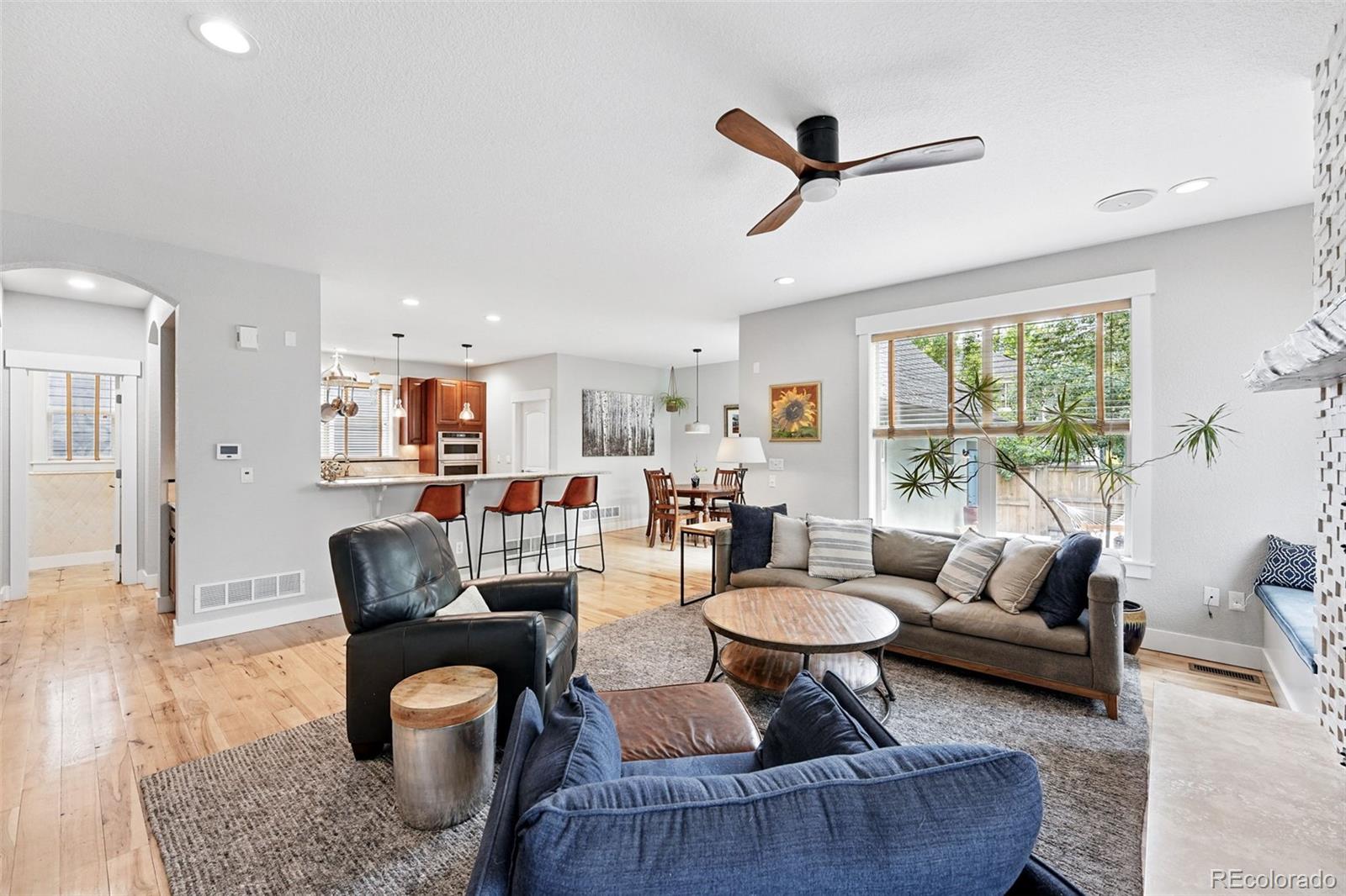 MLS Image #10 for 8276 e 28th drive,denver, Colorado