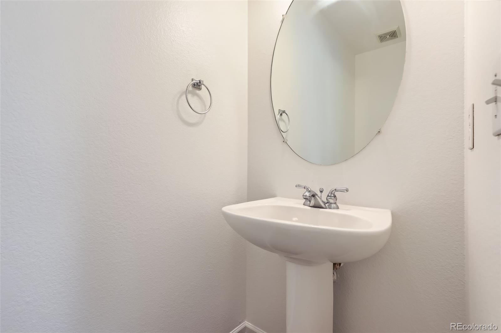 MLS Image #11 for 3853  orleans court,denver, Colorado